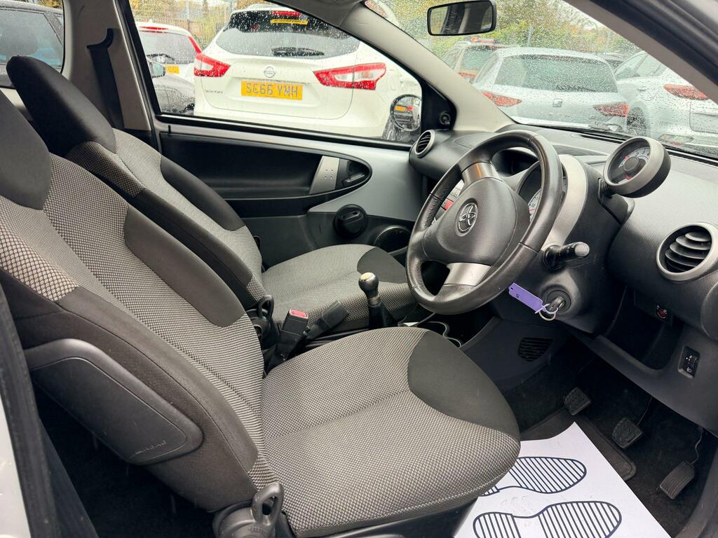 Toyota Aygo Fire Black #13