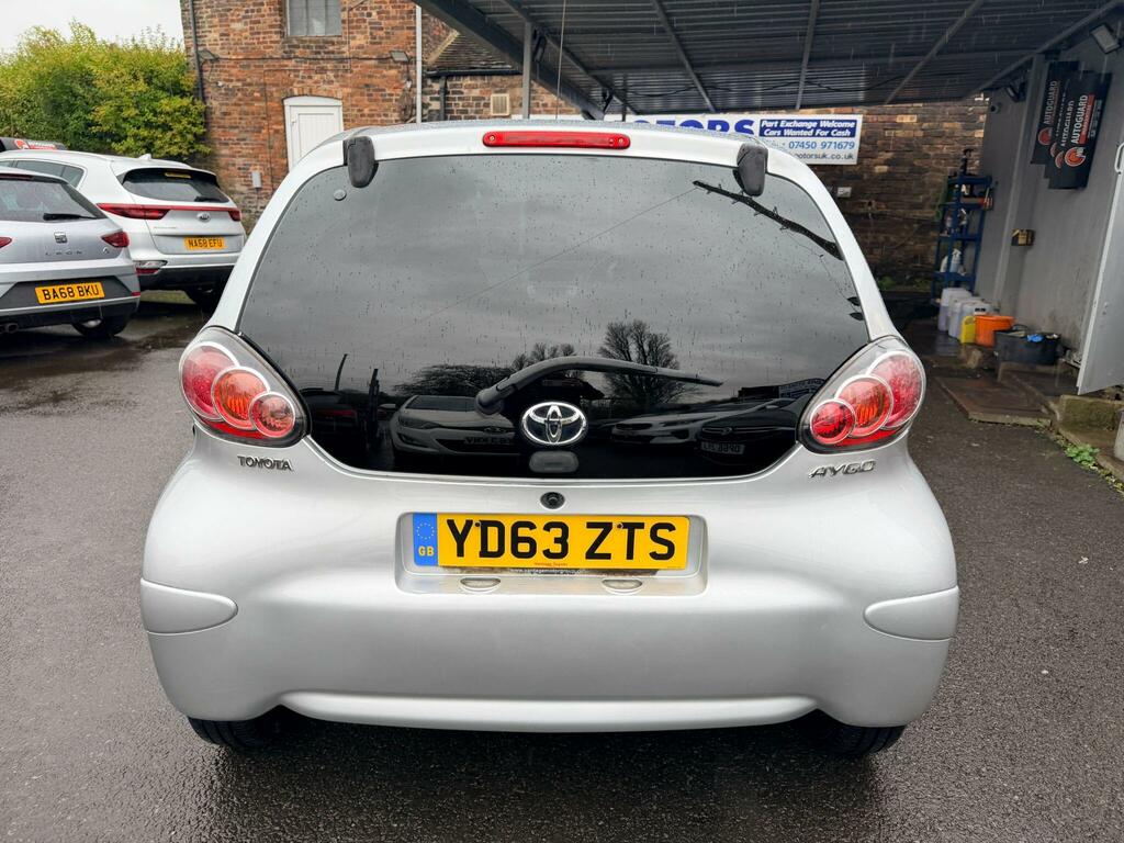 Toyota Aygo Fire Black #9