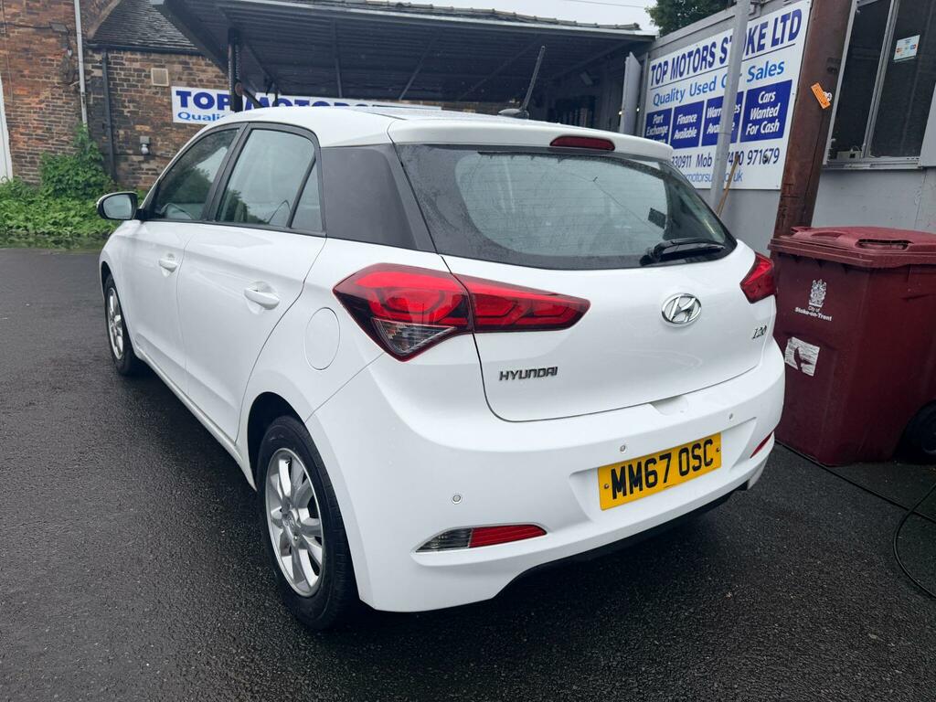 Hyundai I20 Active White #12