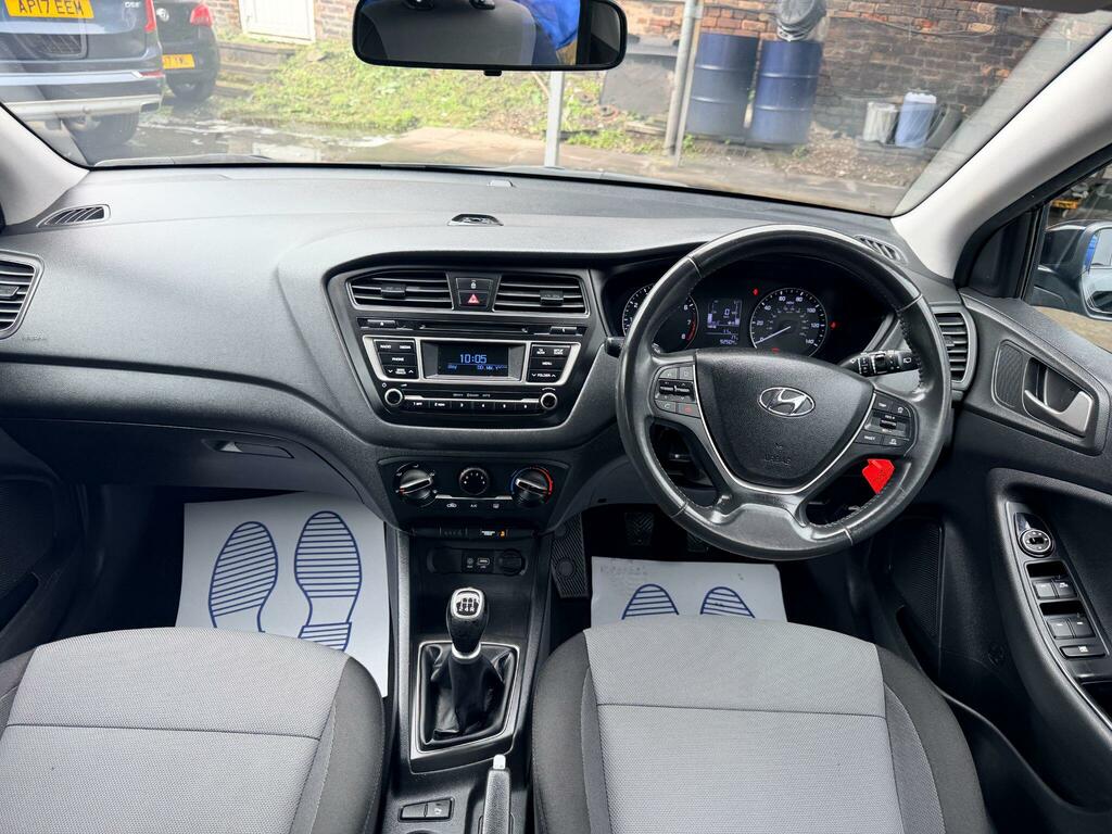 Hyundai I20 Hatchback 1.2 Se Euro 6 201767 White #13