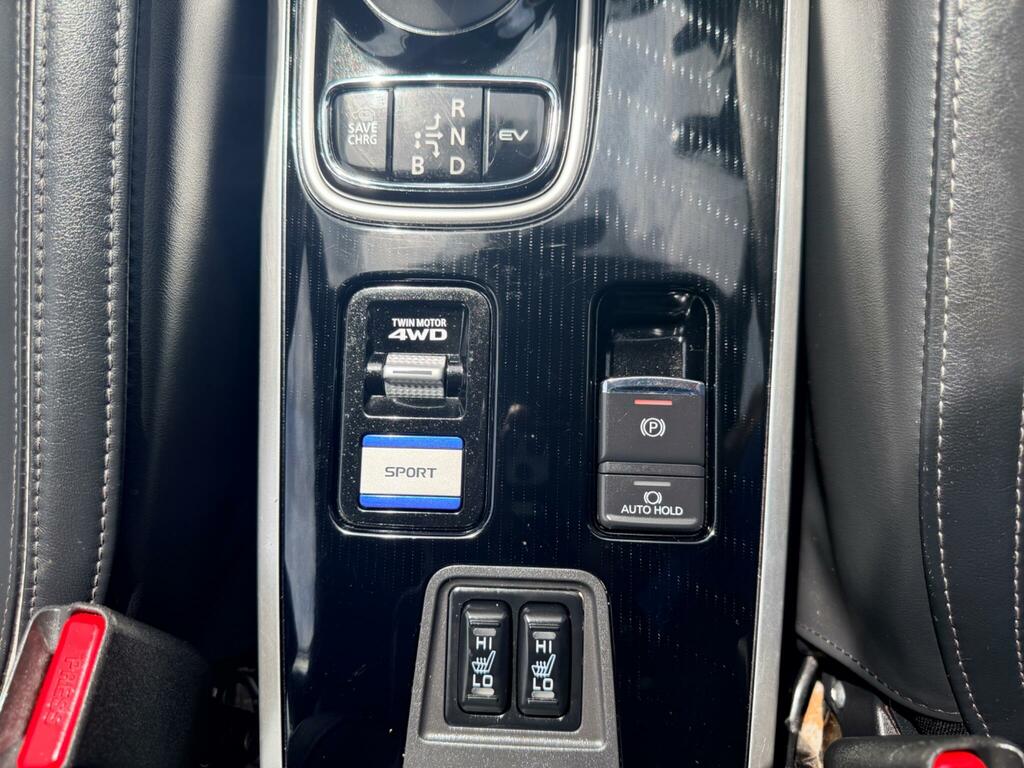 Mitsubishi Outlander Juro Silver #18