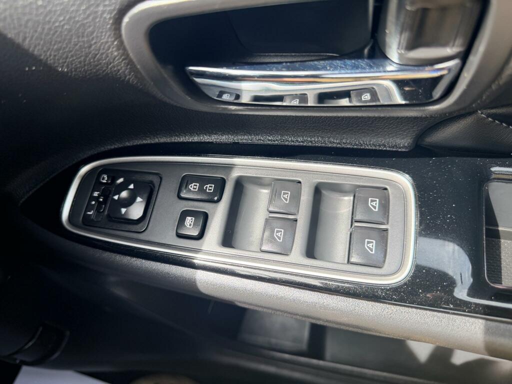 Mitsubishi Outlander Juro Silver #22