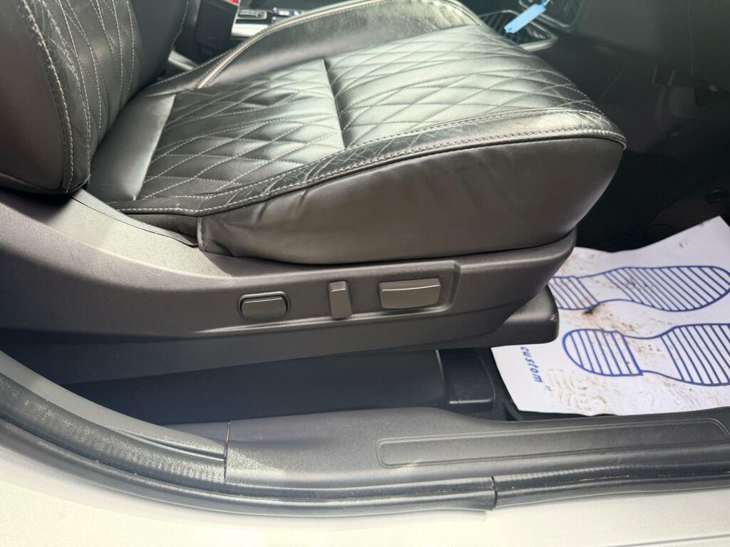 Mitsubishi Outlander Juro Silver #37