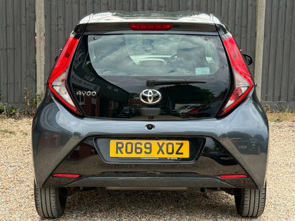 Toyota Aygo 1.0 Vvt-i X-play Euro 6 RO69XOZ Grey #4
