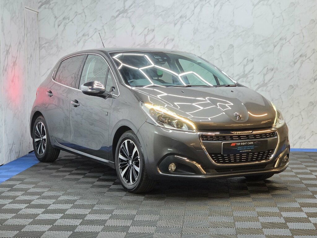 Peugeot 208 1.2 Puretech Tech Edition Hatchback Eat Euro 6 Grey
