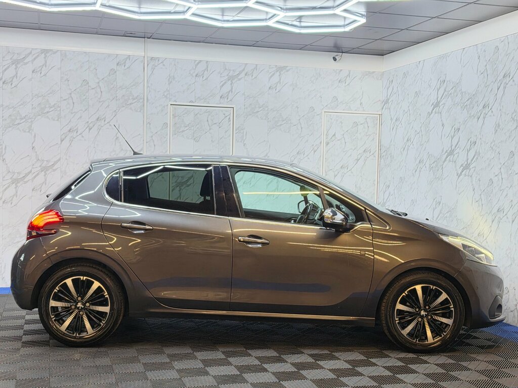 Peugeot 208 1.2 Puretech Tech Edition Hatchback Eat Euro 6 Grey #6