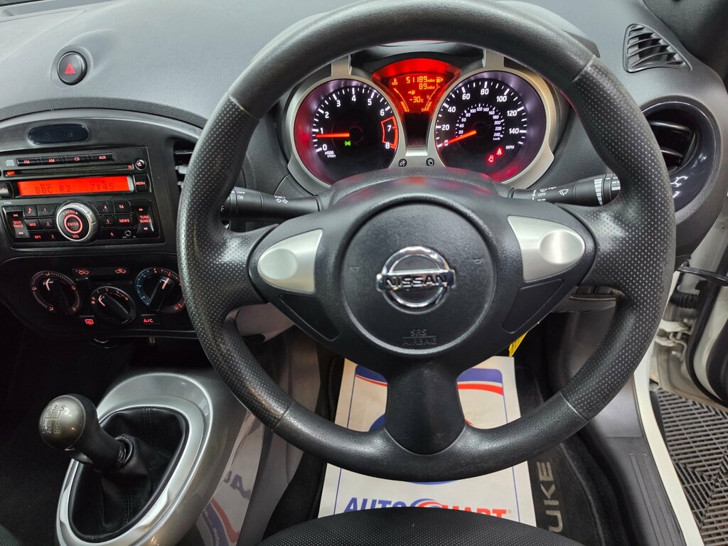 Nissan Juke Tekna Black #8