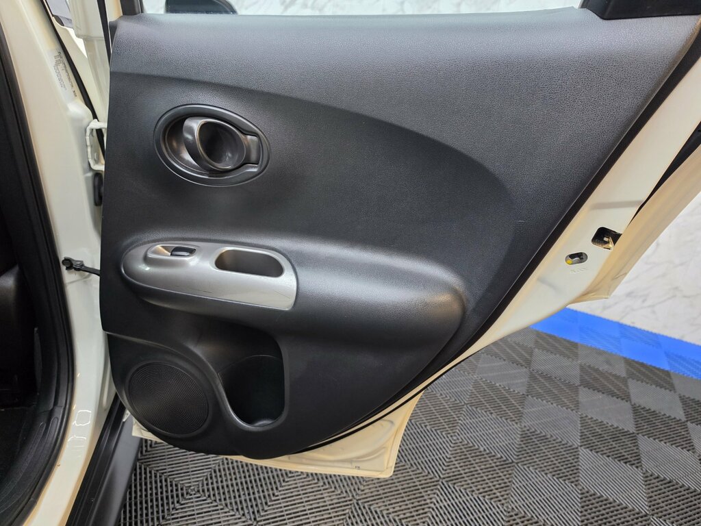 Nissan Juke Tekna Black #17