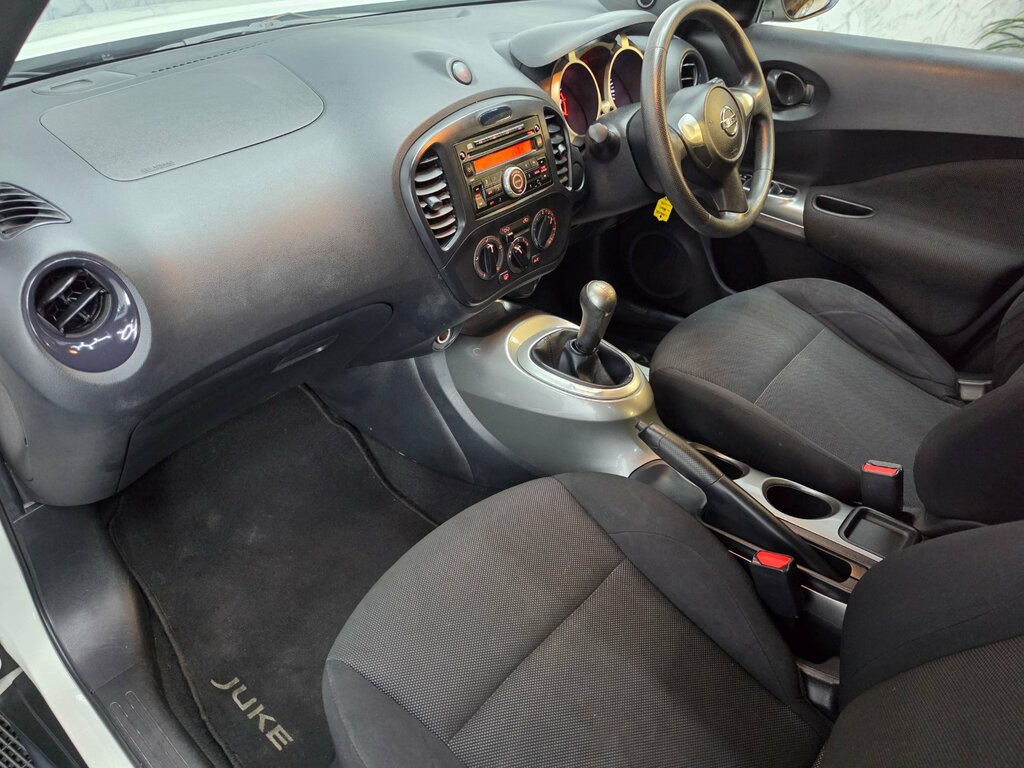 Nissan Juke Tekna Black #10