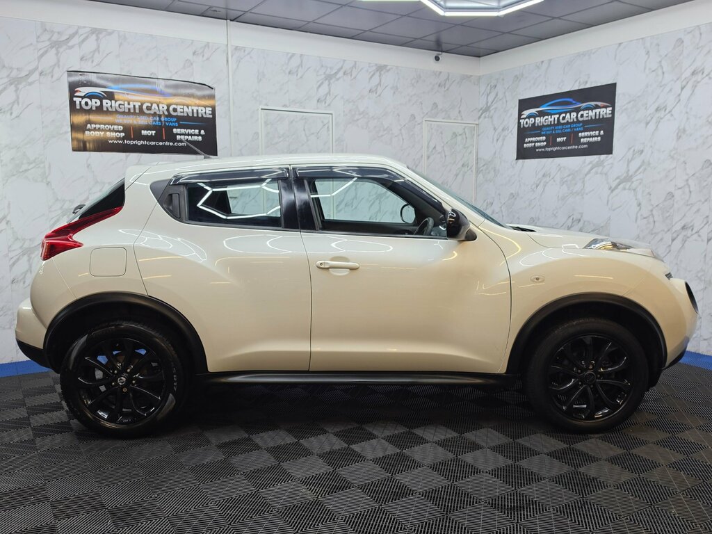 Nissan Juke Tekna Black #7