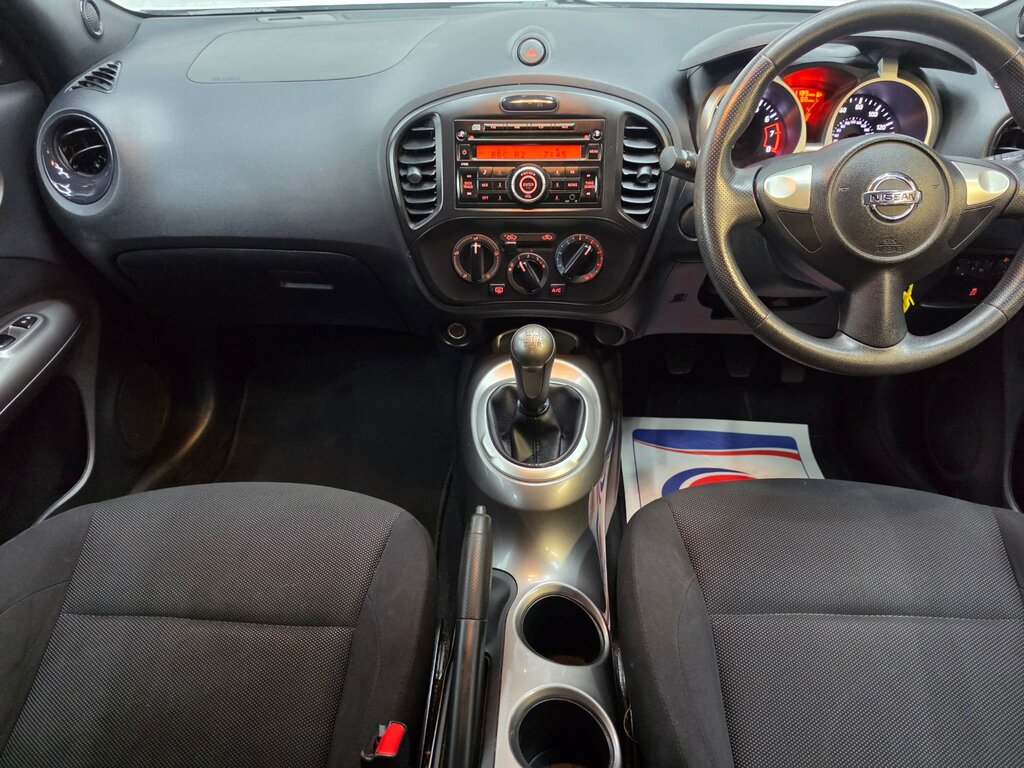 Nissan Juke Tekna Black #9