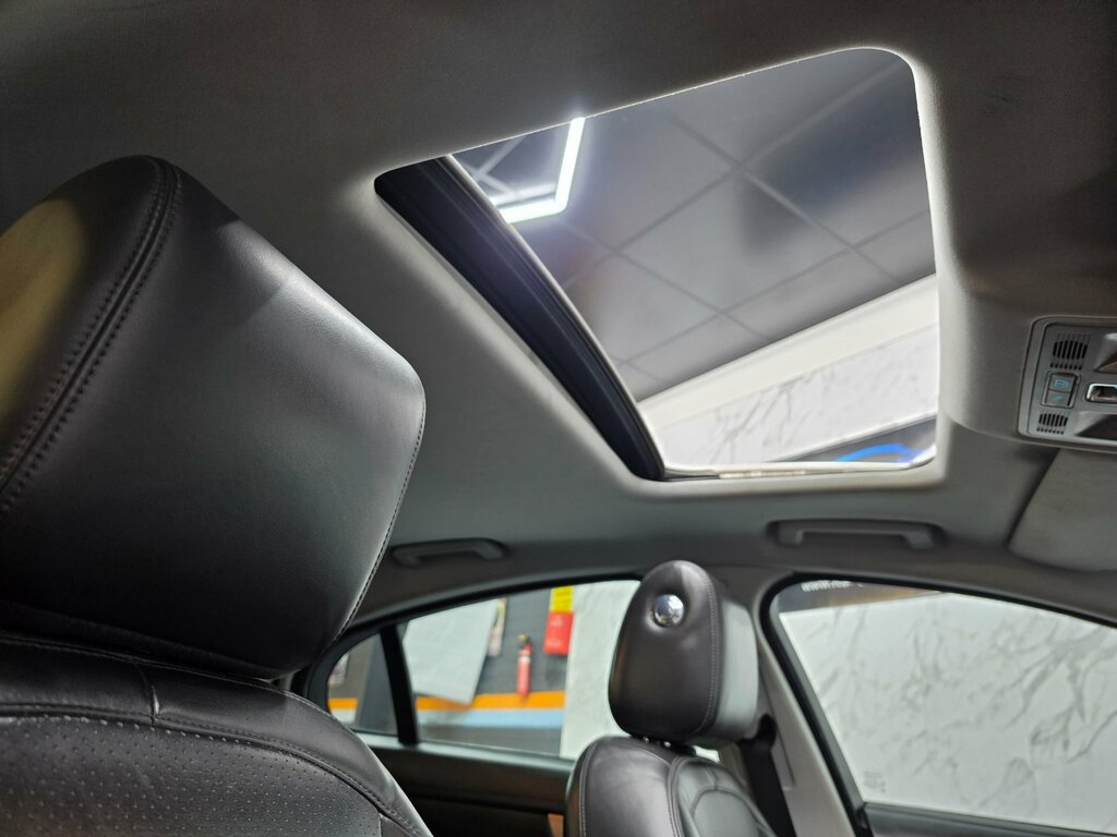 Jaguar XF 2.7D V6 Luxury Black #9