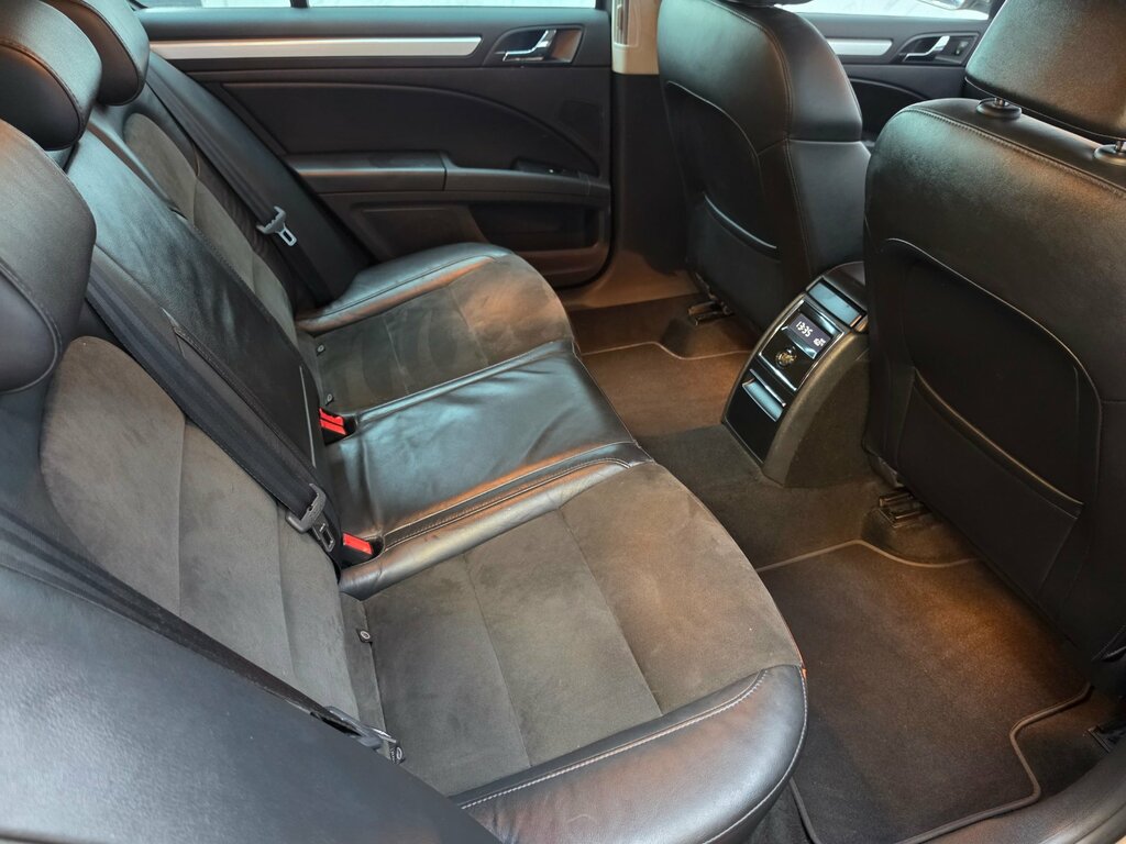 Skoda Superb 2.0 Elegance Tdi Cr Dsg 170 Bhp Grey #18