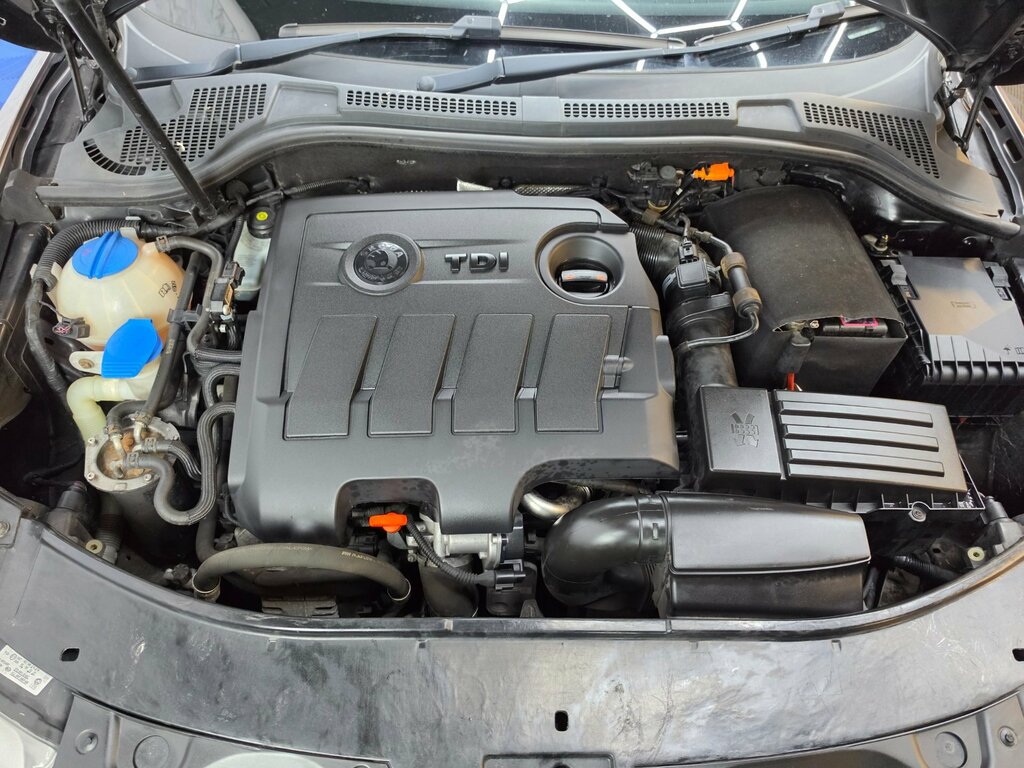 Skoda Superb 2.0 Elegance Tdi Cr Dsg 170 Bhp Grey #24
