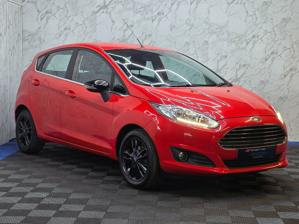 Ford Fiesta 1.0T Ecoboost Zetec Hatchback Eu Red
