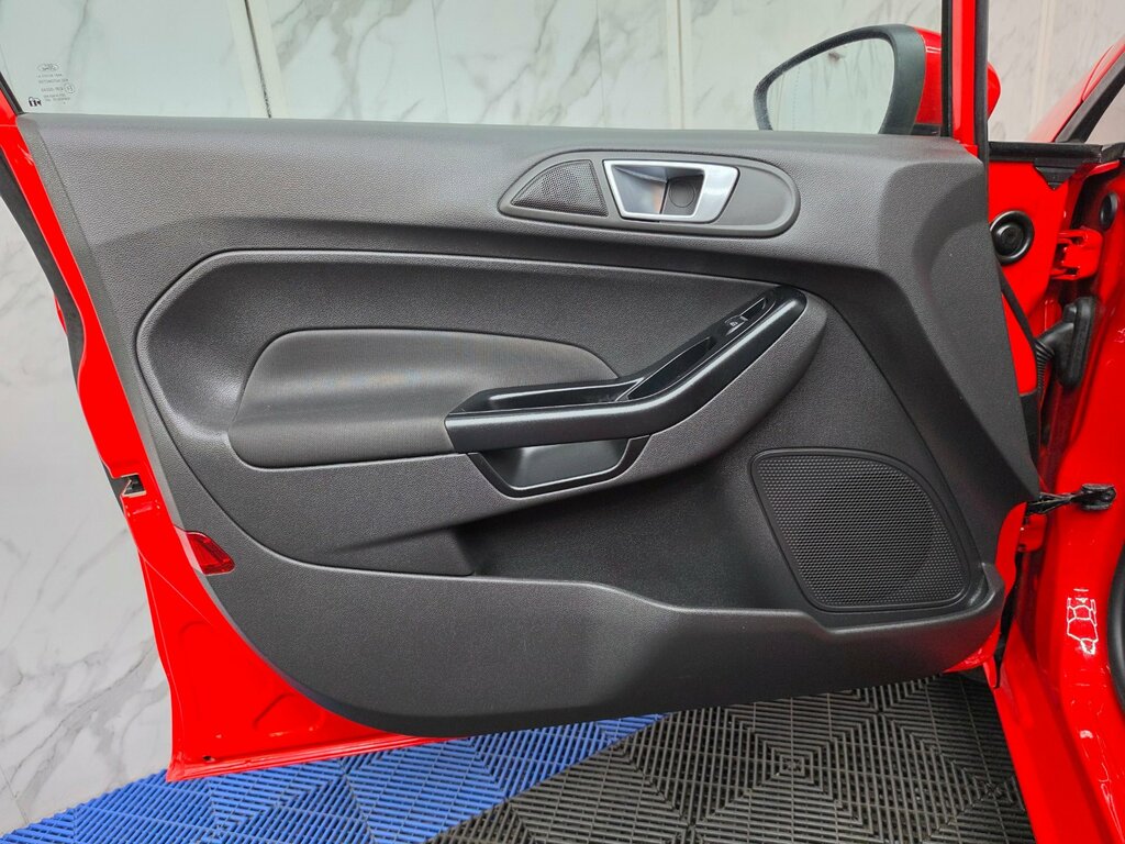 Ford Fiesta Fiesta Titanium X White #19
