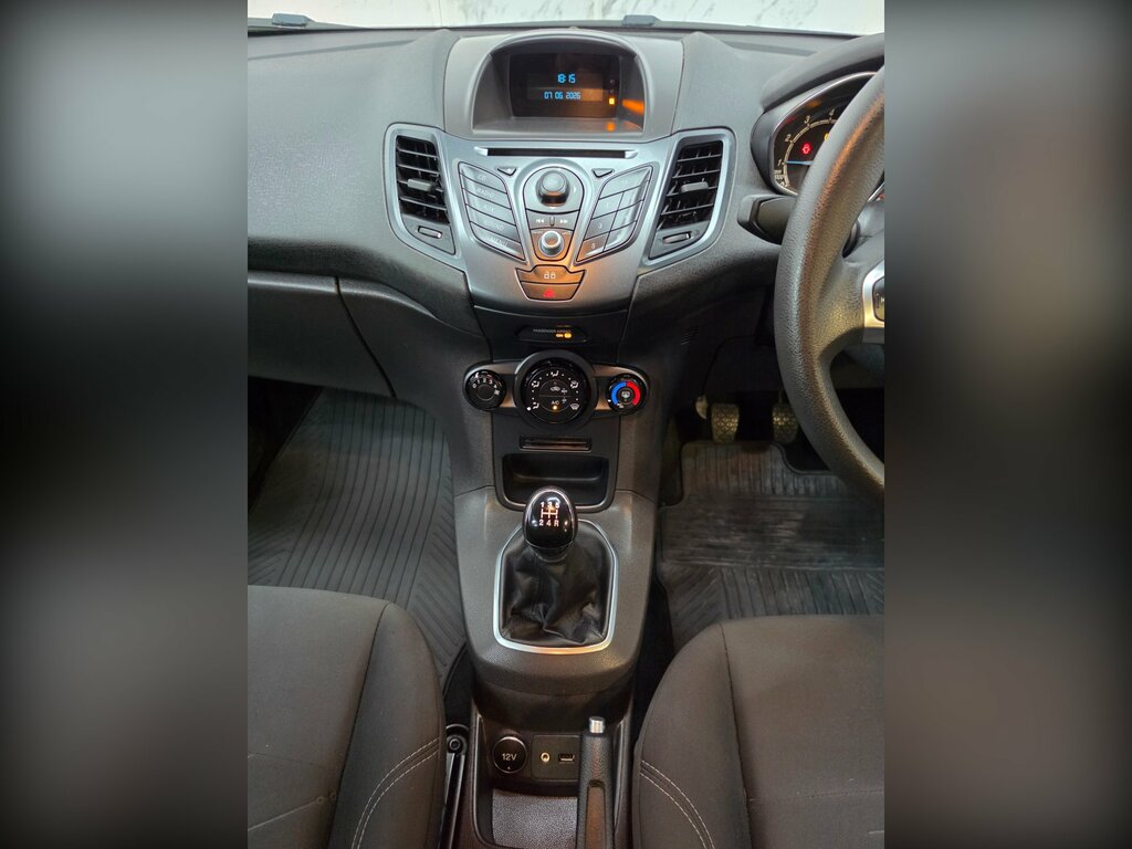 Ford Fiesta Fiesta Titanium X White #11