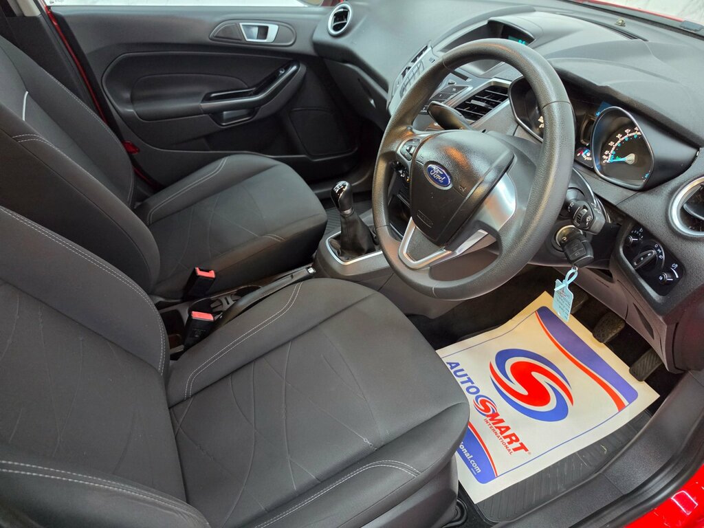 Ford Fiesta Fiesta Titanium X White #14