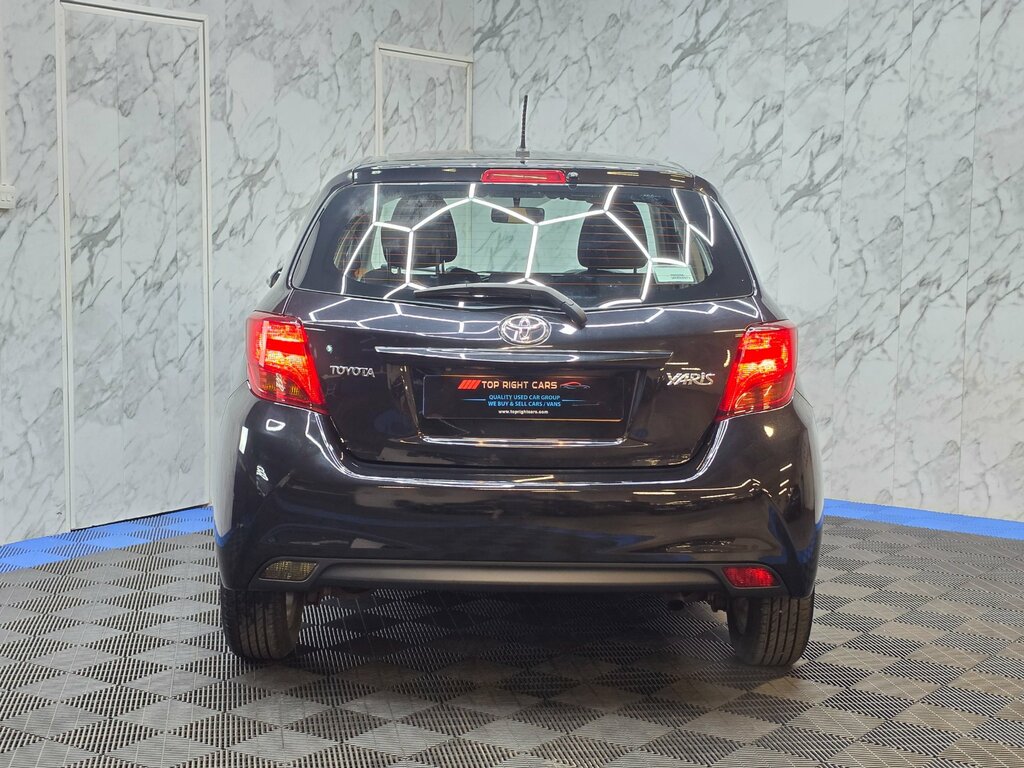 Toyota Yaris 1.33 Dual Vvt-i Icon Ulez 99 Ps Black #4