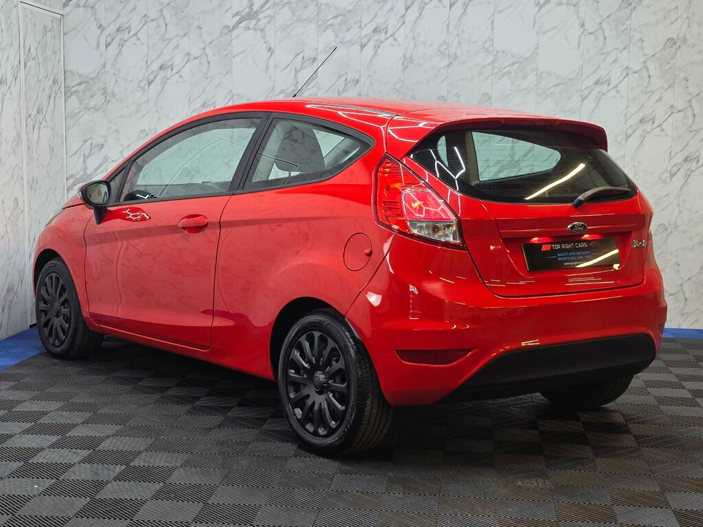 Ford Fiesta 1.25 Style Hatchback 60 Ps Red #5