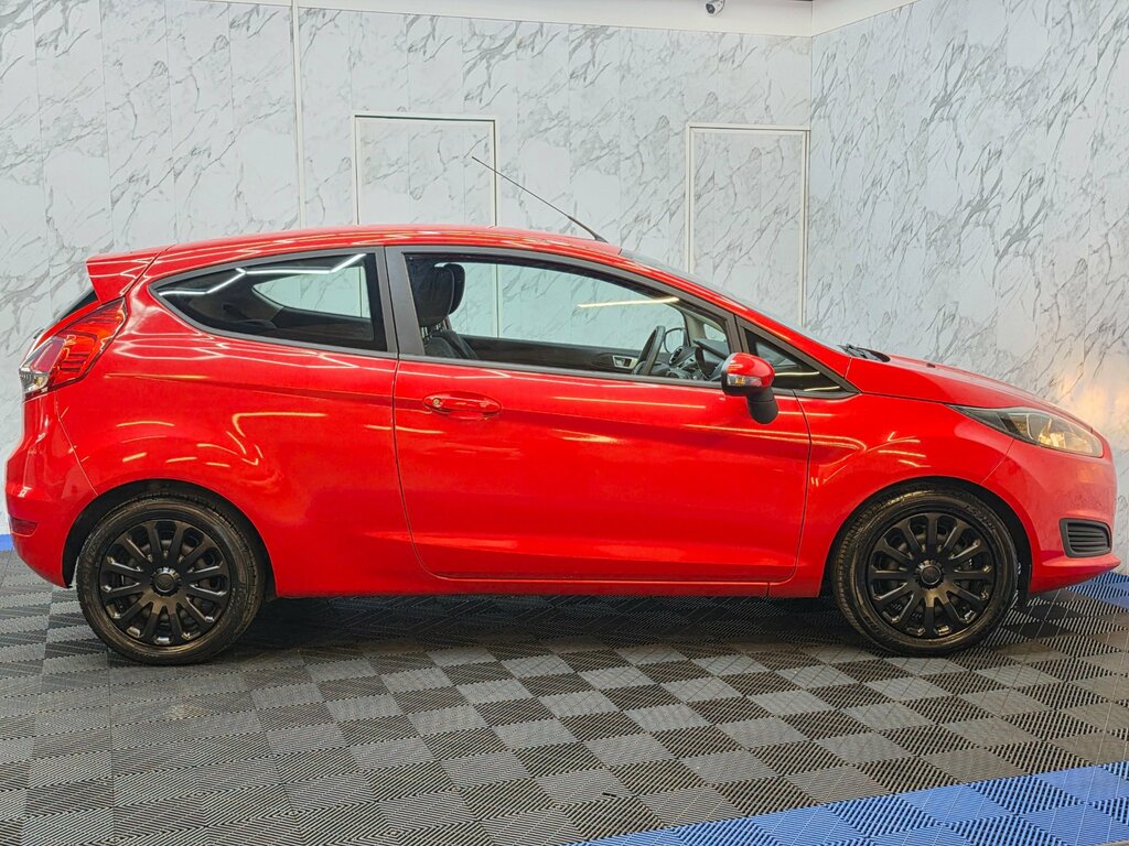 Ford Fiesta 1.25 Style Hatchback 60 Ps Red #6