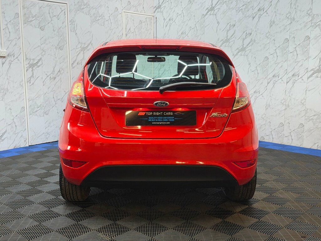 Ford Fiesta 1.25 Style Hatchback 60 Ps Red #4