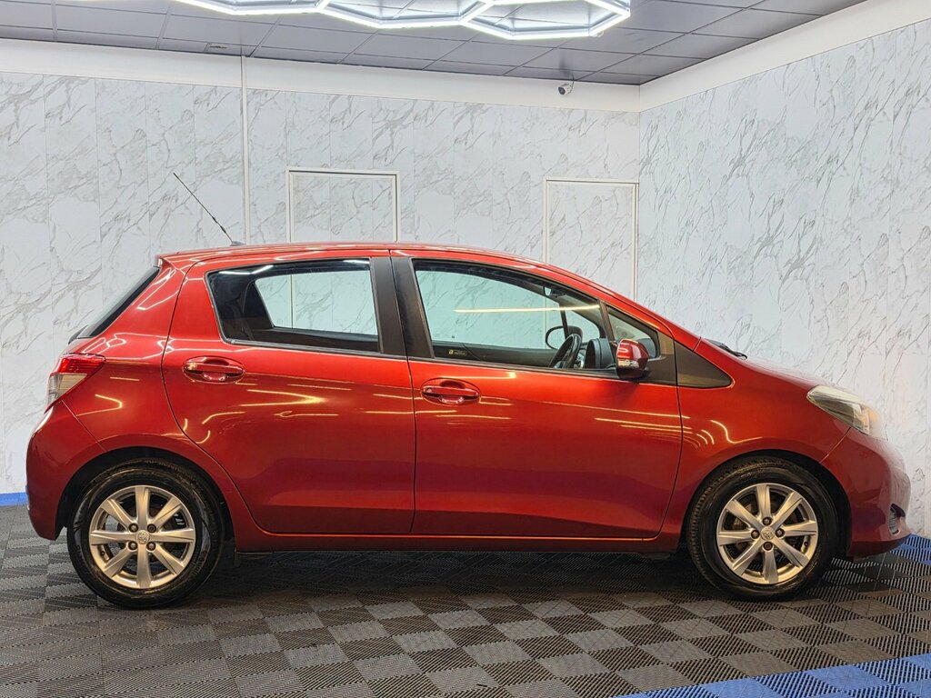Toyota Yaris 1.4 D-4d Tr Red #8