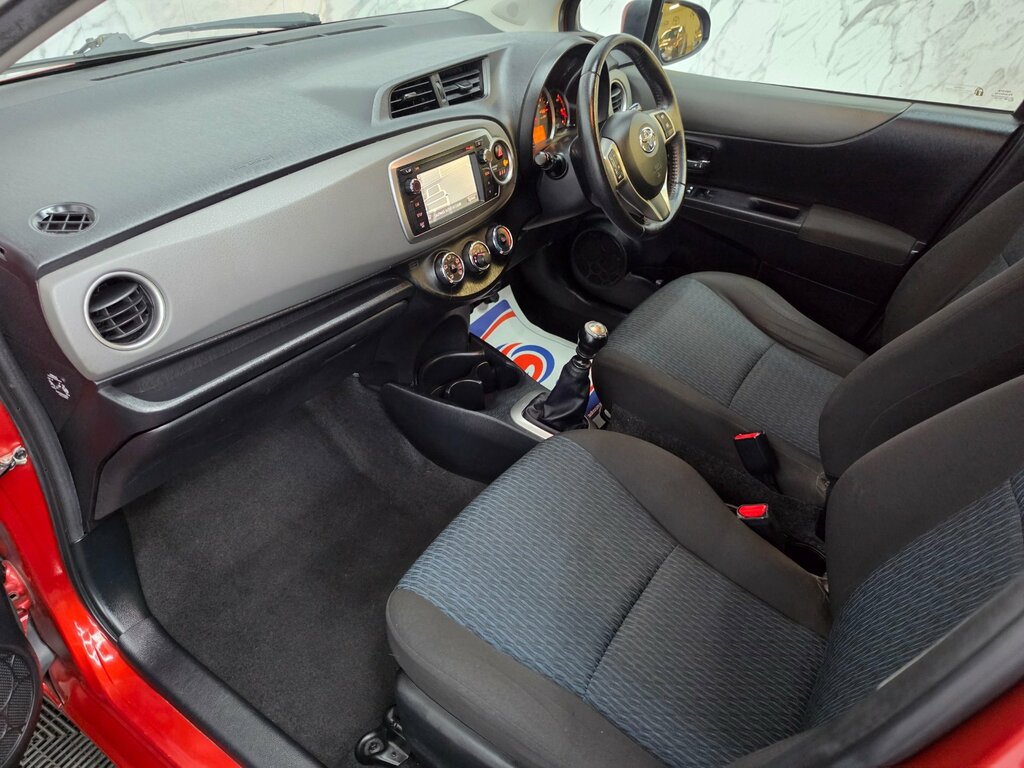 Toyota Yaris 1.4 D-4d Tr Red #13