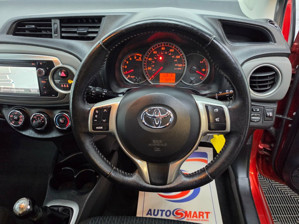 Toyota Yaris 1.4 D-4d Tr Red #9