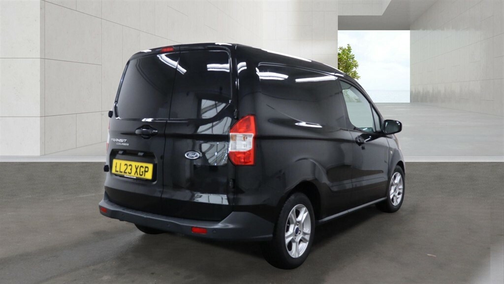 Ford Transit Courier 1.0 Ecoboost Limited L1 Euro 6 Black #2
