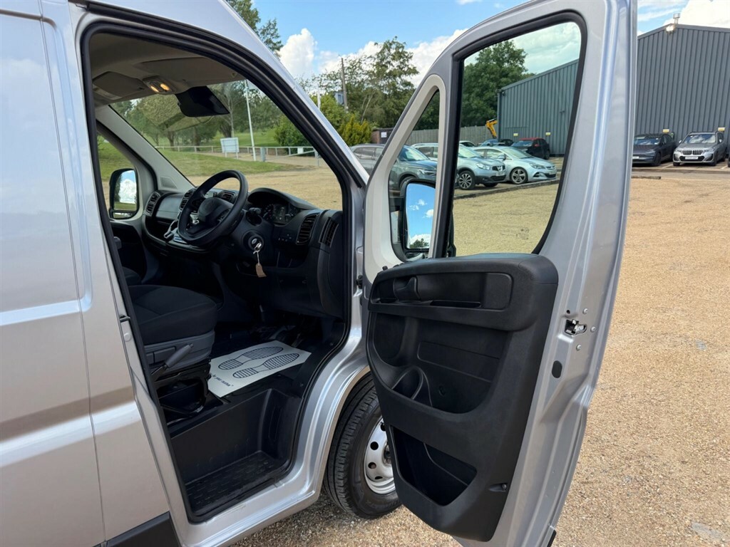 Citroen Relay 2.2L Enterprise Edition White #17