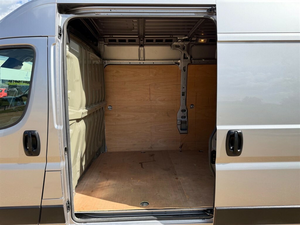 Citroen Relay 2.2L Enterprise Edition White #16