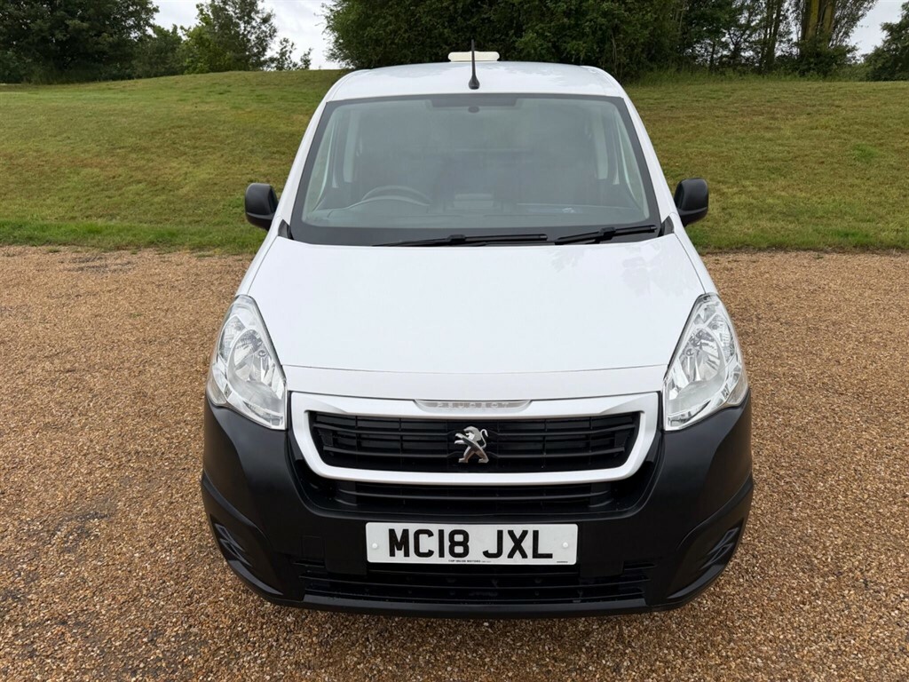 Peugeot Partner 1.6 Bluehdi 854 Professional L1 MC18JXL White #2