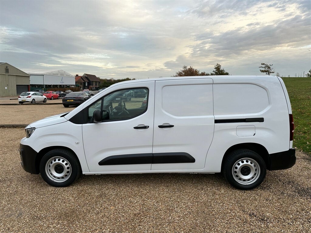 Peugeot Partner 1.5 Bluehdi 950 Professional Premium Long Panel White #4