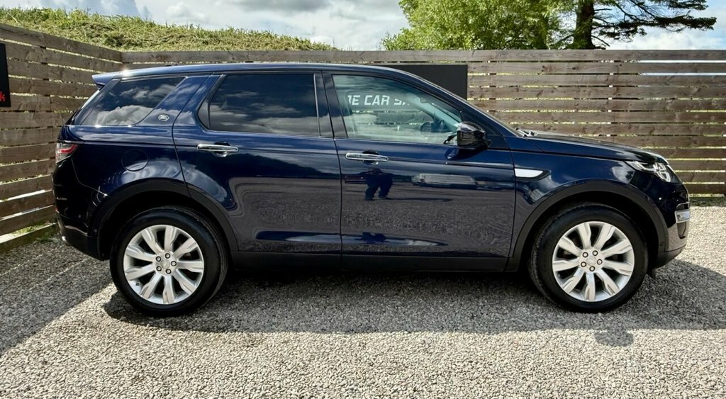Land Rover Discovery Sport 2.2L Hse Luxury OY15NWD Blue #2