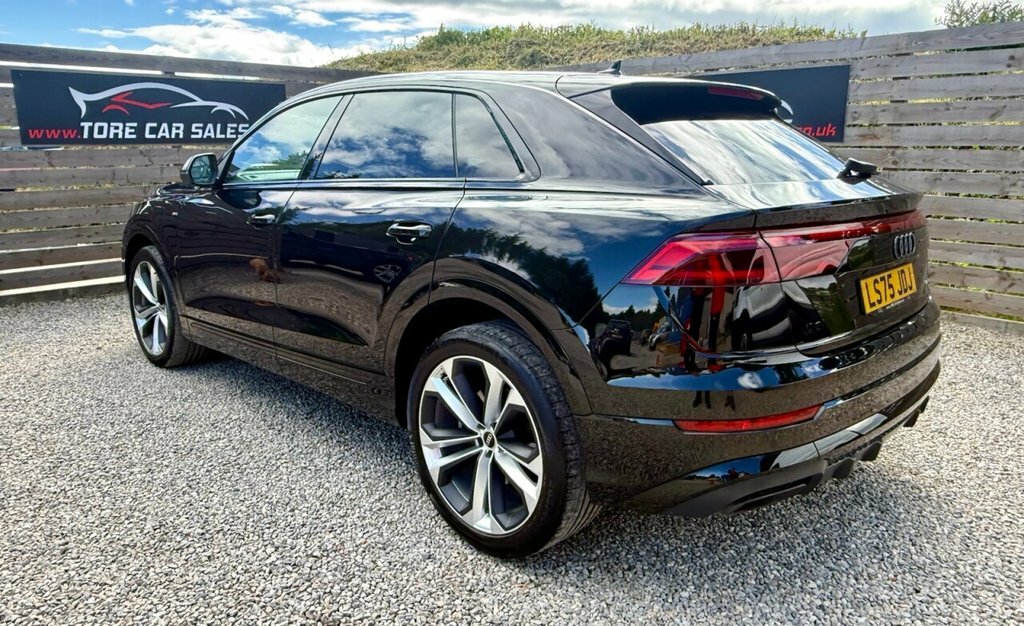 Audi Q8 3L Black Edition Black #5