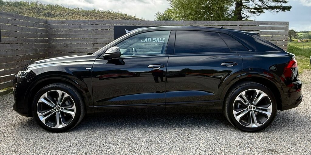 Audi Q8 3L Black Edition Black #6