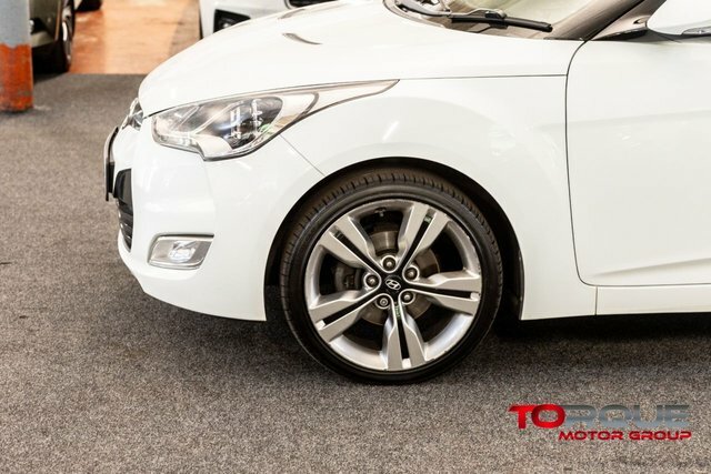Hyundai Veloster 1.6 Gdi Sport Hatchback Euro 5 White #5