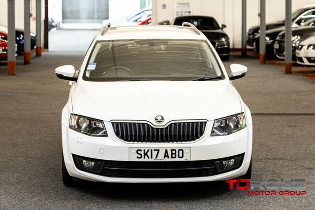 Skoda Octavia 1.6 Tdi Se Sport Estate Euro 6 White #2