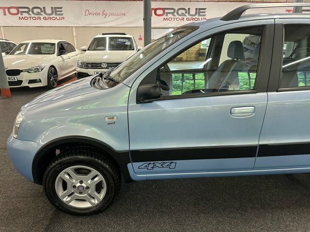 Fiat Panda 1.2 4X4 Hatchback 4X4 155 G Km Blue #4