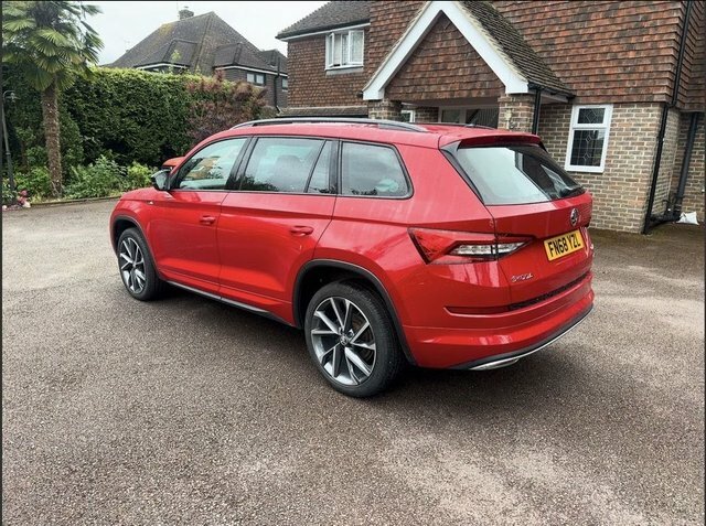 Skoda Kodiaq 2.0 Tsi Sportline Suv Dsg 4Wd Euro 6 S Red #3