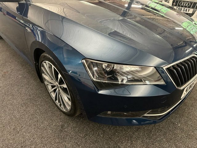 Skoda Superb 2.0 Tsi Laurin Klement Hatchback Dsg Blue #3