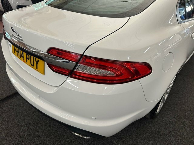 Jaguar XF D S V6 Premium Luxury U10001077 Black #22