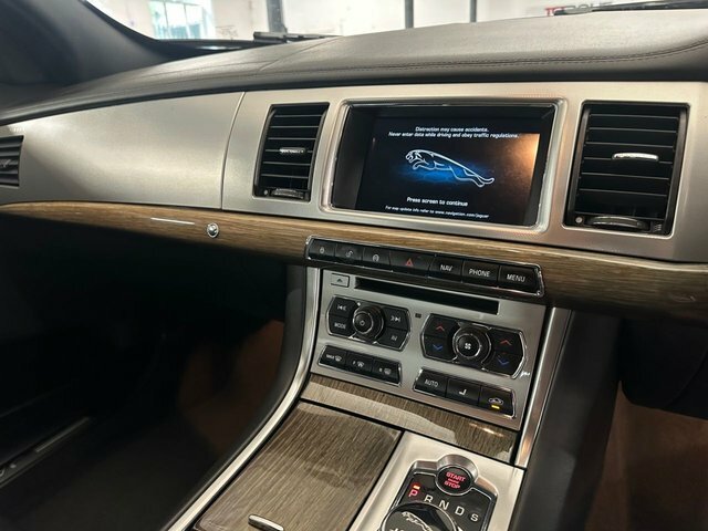 Jaguar XF D S V6 Premium Luxury U10001077 Black #25