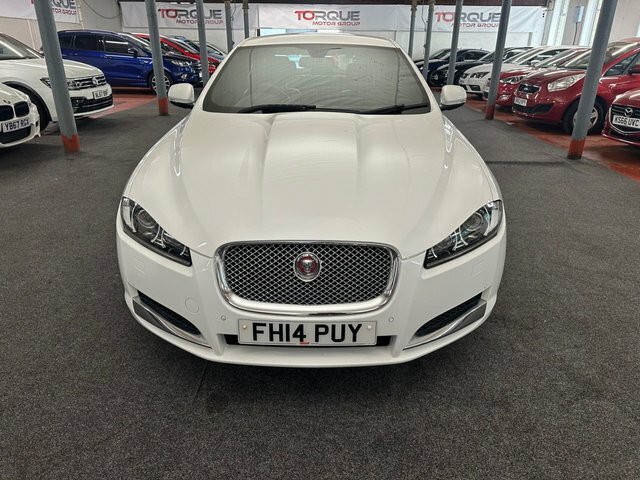 Jaguar XF 3.0D V6 Premium Luxury Saloon Euro White #2