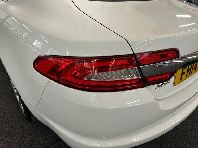 Jaguar XF D S V6 Premium Luxury U10001077 Black #17