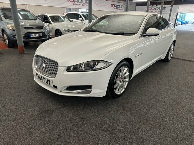 Jaguar XF 3.0D V6 Premium Luxury Saloon Euro White