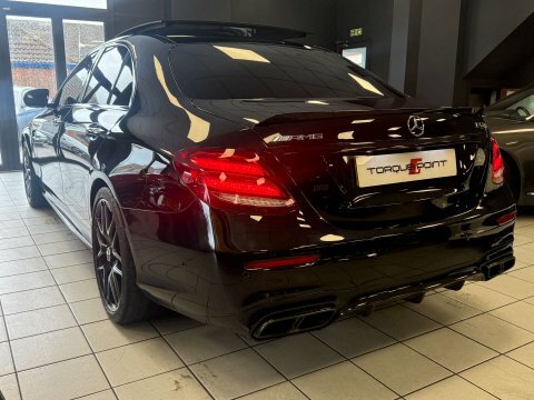 Mercedes-Benz E Class 4.0 Amg E Black #3