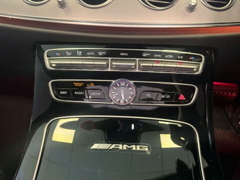 Mercedes-Benz E Class Black #32