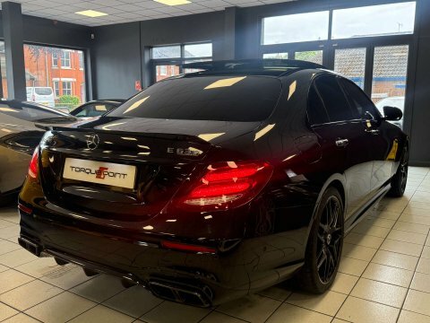 Mercedes-Benz E Class 4.0 Amg E Black #5